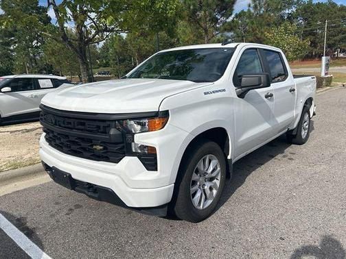 2022 Chevrolet Silverado 1500 Custom