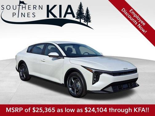 2026 Kia K4 LXS