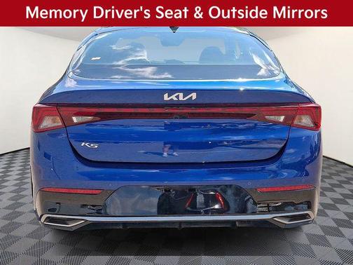 2022 Kia K5 EX