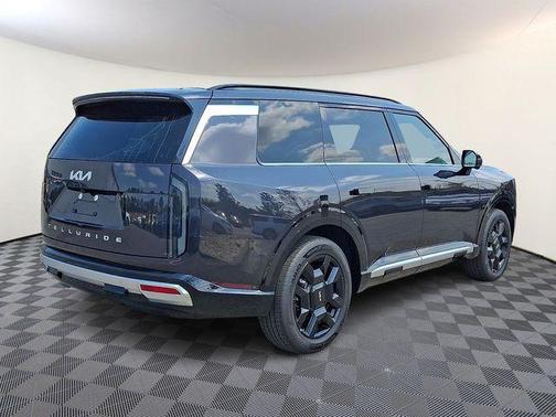 Metal 2027 Kia Telluride SX