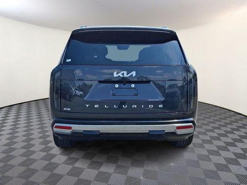 Metal 2027 Kia Telluride SX