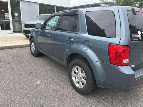 2011 Mazda Tribute s