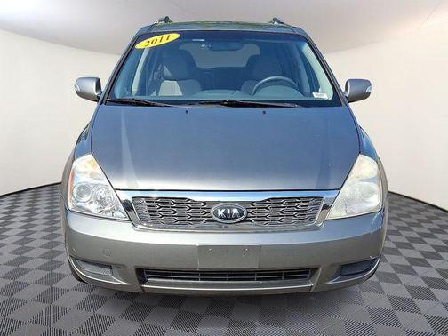 2011 Kia Sedona LX