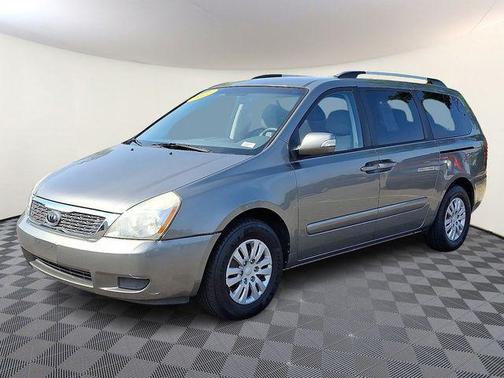 2011 Kia Sedona LX