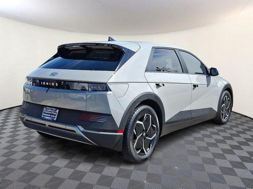 2024 Hyundai IONIQ 5 SE