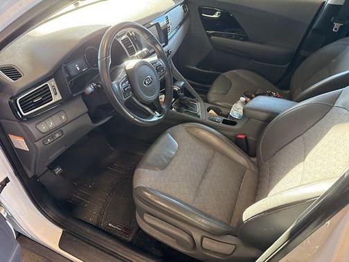 2017 Kia Niro EX