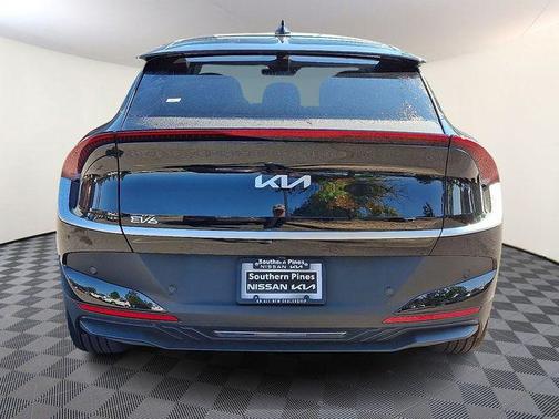 2025 Kia EV6 Light