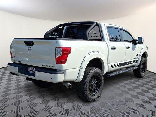 2021 Nissan Titan SV