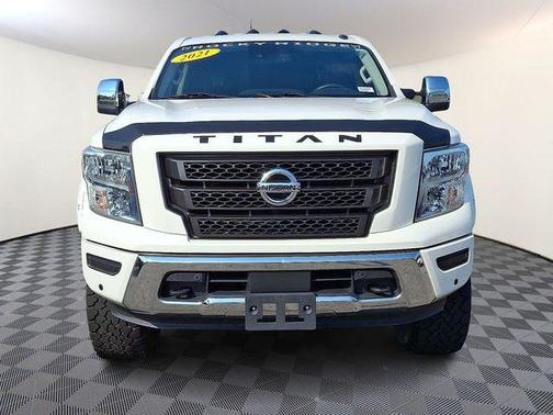 2021 Nissan Titan SV