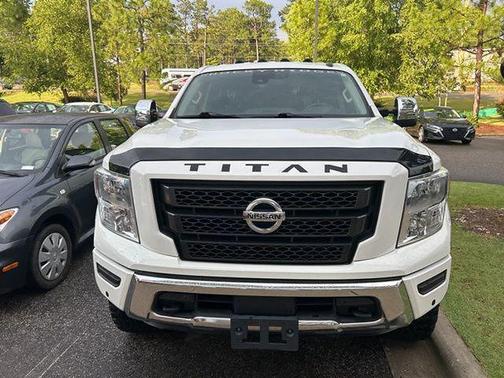 2021 Nissan Titan SV
