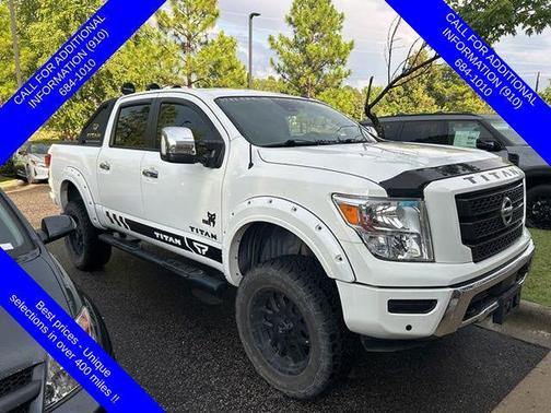 2021 Nissan Titan SV
