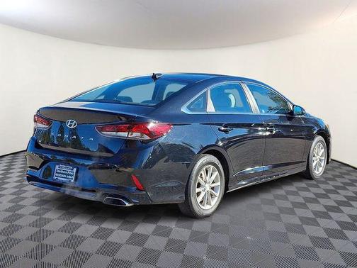 2019 Hyundai SONATA SE