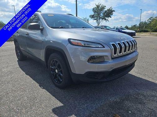 2017 Jeep Cherokee Sport