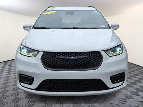 2021 Chrysler Pacifica Touring