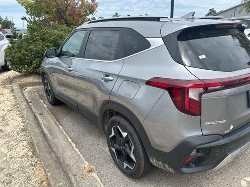 2025 Kia Seltos EX