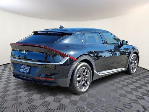 2025 Kia EV6 Light Long Range