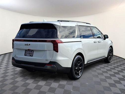 2026 Kia Carnival Hybrid SX