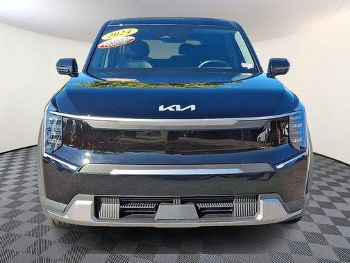 2024 Kia EV9 Light Long Range