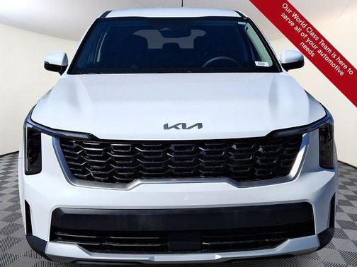 2025 Kia Sorento LX