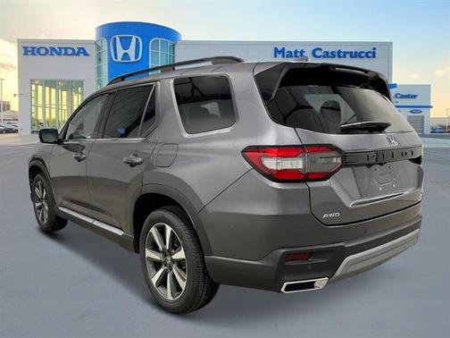 2025 Honda Pilot Touring