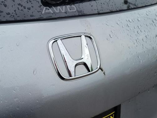 Solar Silver Metallic 2026 Honda HR-V LX