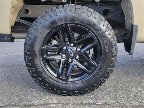 2022 Chevrolet Silverado 1500 Custom Trail Boss