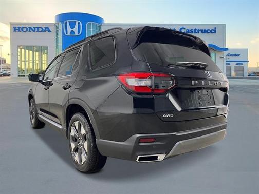 Crystal Black Pearl 2026 Honda Pilot Touring