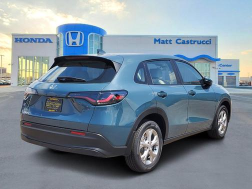 2025 Honda HR-V LX