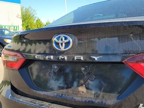 2023 Toyota Camry Hybrid LE