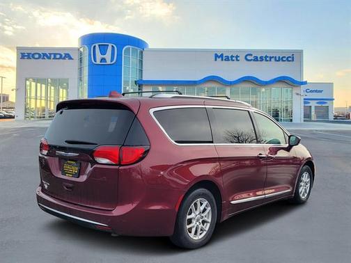 2020 Chrysler Pacifica Touring-L