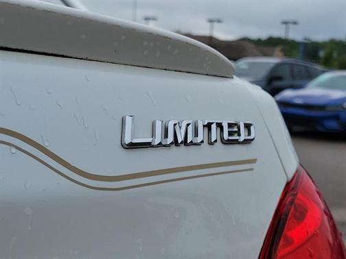 2010 Toyota Avalon Limited