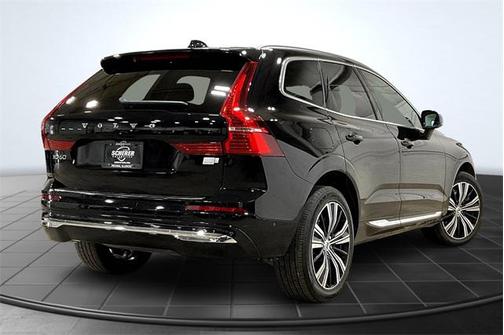 2022 Volvo XC60 Recharge Plug-In Hybrid T8 Inscription