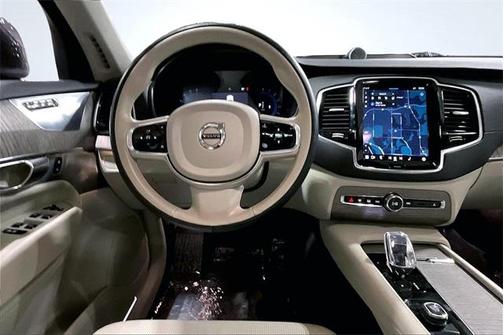 2023 Volvo XC90 B6 Ultimate 6-Seater
