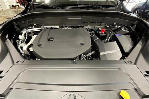 Onyx Black Metallic 2026 Volvo XC90 B6 Plus 7-Seater