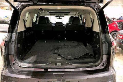 2025 INFINITI QX80 Luxe