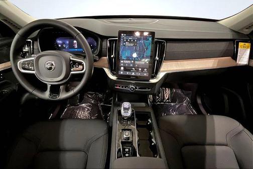 2026 Volvo XC90 B6 Plus 6-Seater