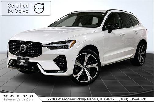 2023 Volvo XC60 B5 Ultimate Dark Theme