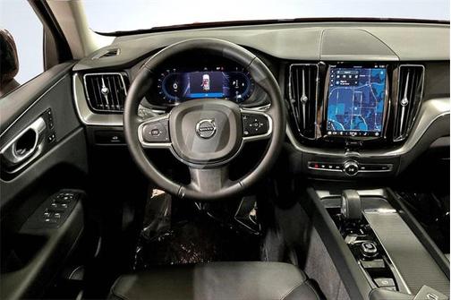 2024 Volvo XC60 B5 Core Dark Theme