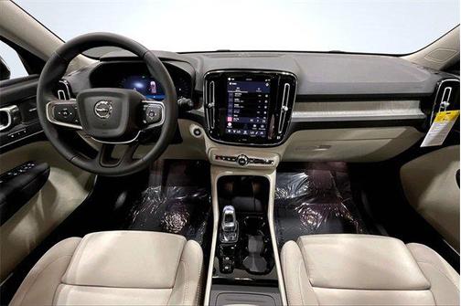 2026 Volvo XC40 B5 Ultra