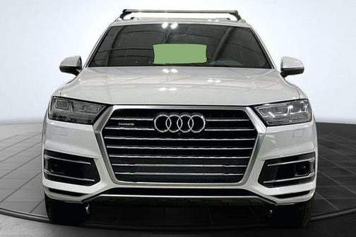 White 2018 Audi Q7 3.0T Premium Plus