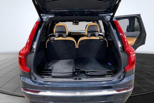 2024 Volvo XC90 B6 Ultimate Bright Theme 7-Seater