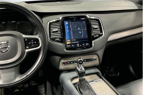 2022 Volvo XC90 T6 Inscription