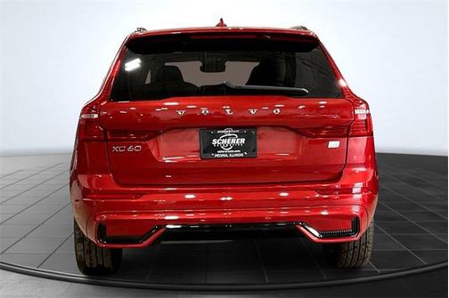 2024 Volvo XC60 Recharge Plug-In Hybrid T8 Plus Dark Theme