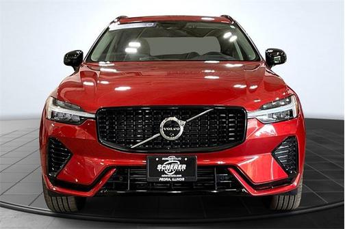 2024 Volvo XC60 Recharge Plug-In Hybrid T8 Plus Dark Theme