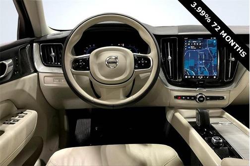 2024 Volvo XC60 Recharge Plug-In Hybrid T8 Plus Dark Theme