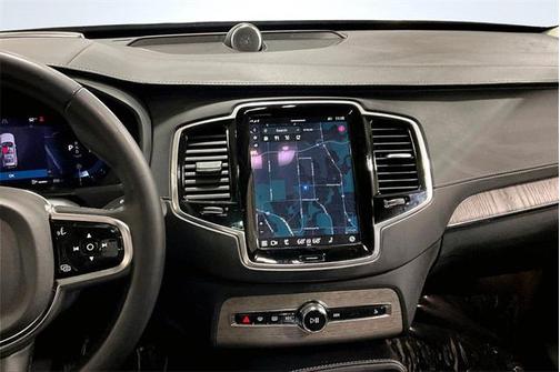 2024 Volvo XC90 B6 Ultimate Bright Theme 7-Seater