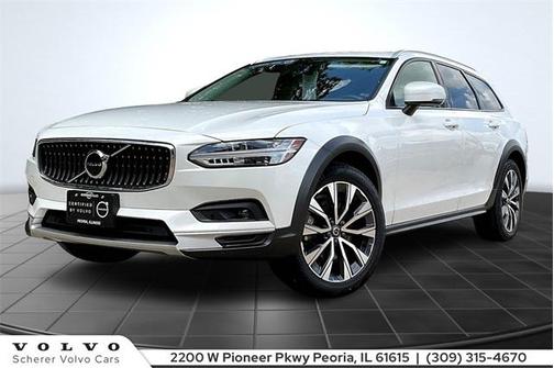 2022 Volvo V90 Cross Country B6