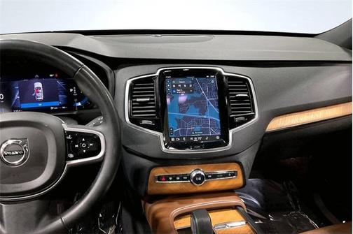 2023 Volvo XC90 B6 Plus 7-Seater