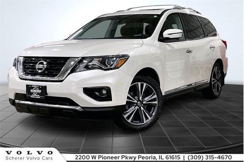 2017 Nissan Pathfinder Platinum