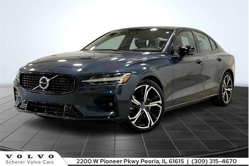 2024 Volvo S60 B5 Core Dark Theme